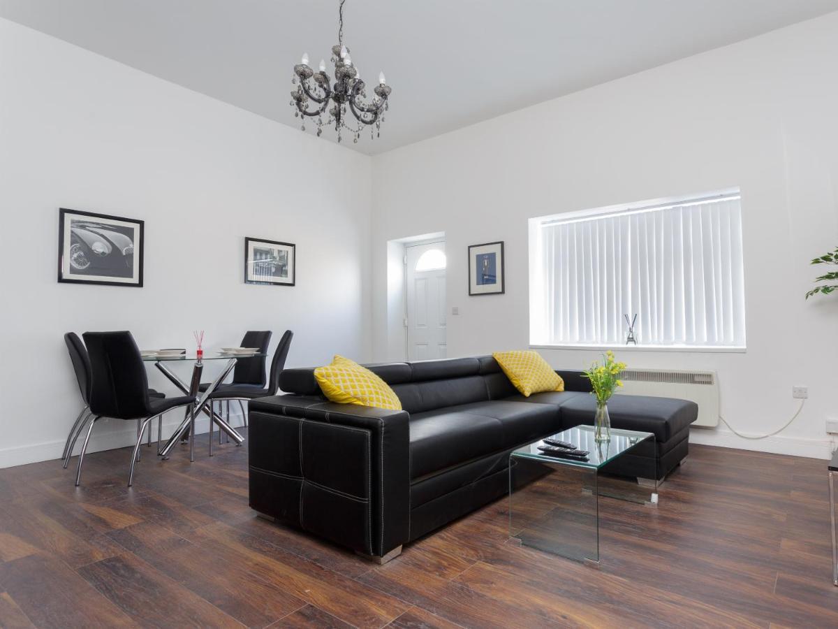 Live In Leeds Greenhill Bungalows מראה חיצוני תמונה